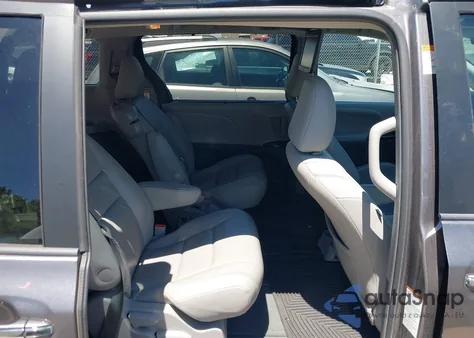 2017 Toyota Sienna Xle 8 Passenger from USA, damaged, VIN 5TDYZ3DC2HS771745